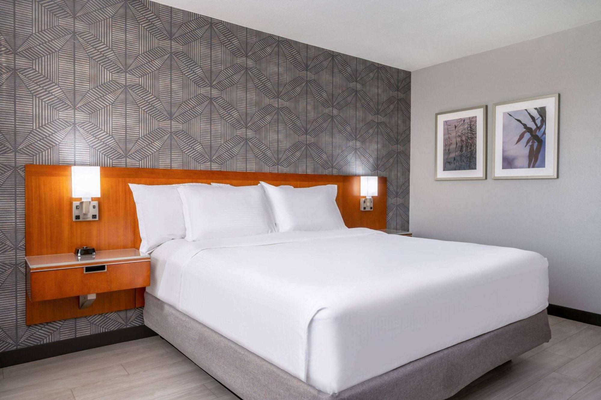 Wyndham Indianapolis Airport Ξενοδοχείο Εξωτερικό φωτογραφία