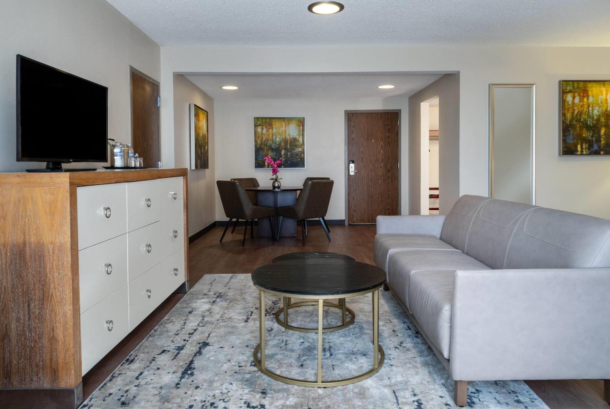 Wyndham Indianapolis Airport Ξενοδοχείο Εξωτερικό φωτογραφία